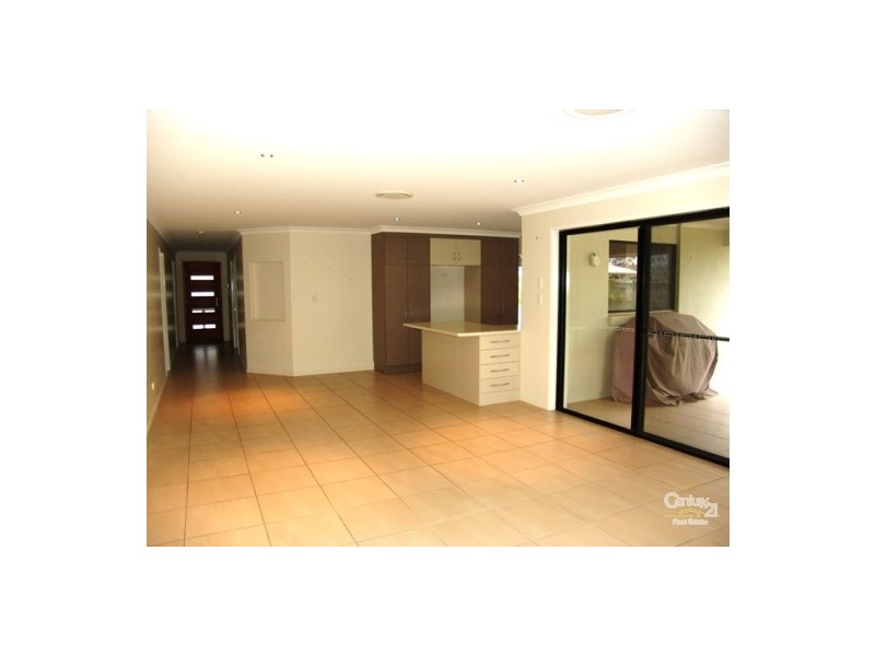 30 Blue Water Bvd, Mulambin QLD 4703