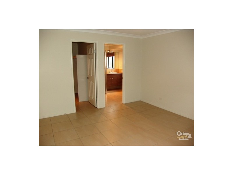 30 Blue Water Bvd, Mulambin QLD 4703