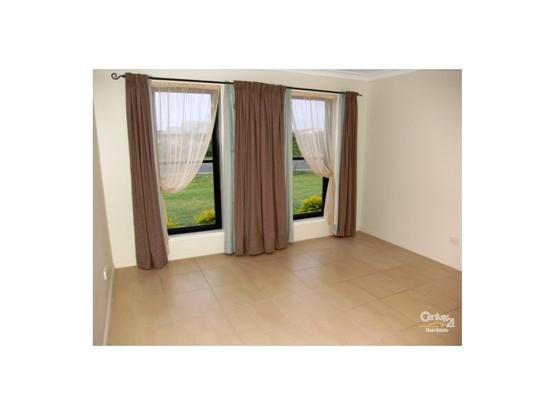 30 Blue Water Bvd, Mulambin QLD 4703