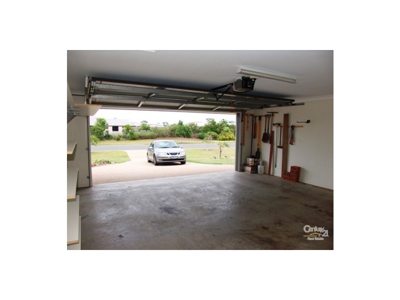 30 Blue Water Bvd, Mulambin QLD 4703