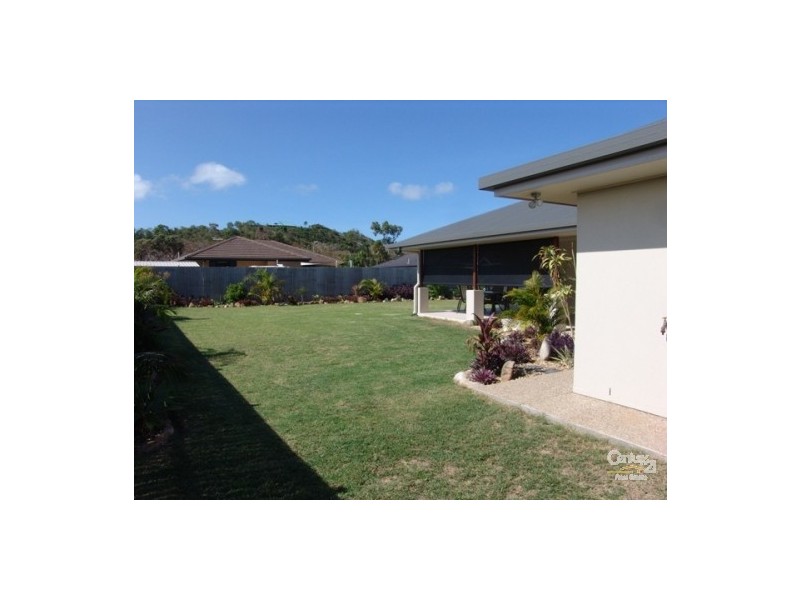 30 Blue Water Bvd, Mulambin QLD 4703