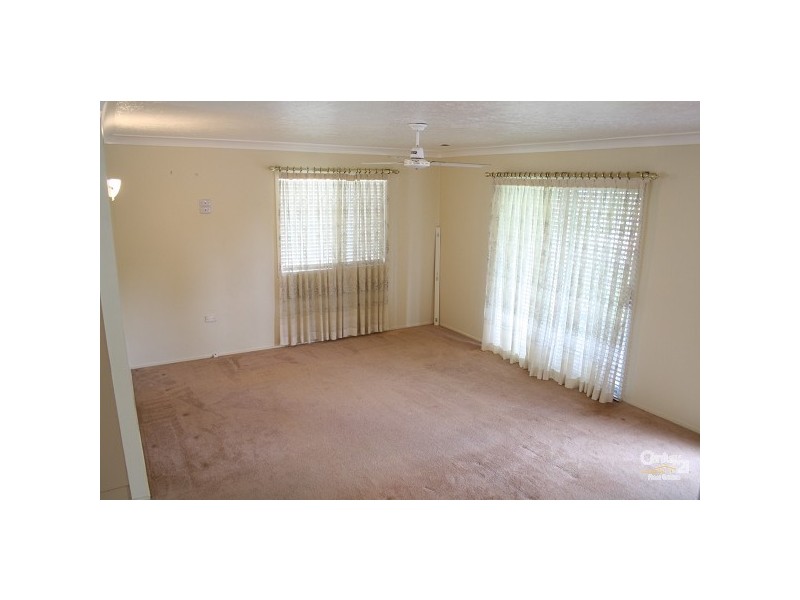 54 Kershaw Street, Park Avenue QLD 4701