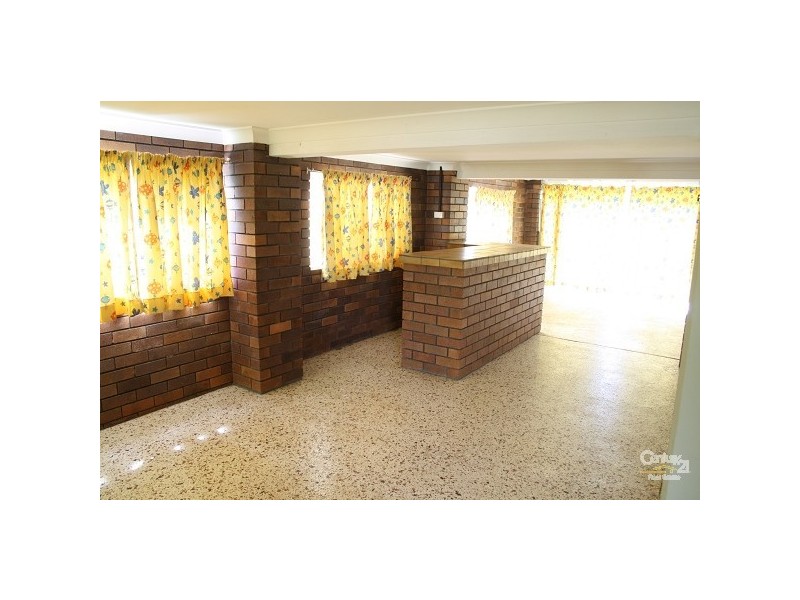 54 Kershaw Street, Park Avenue QLD 4701