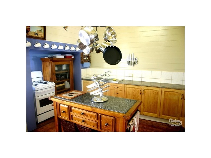 28 Nicholson Street, Allenstown QLD 4700