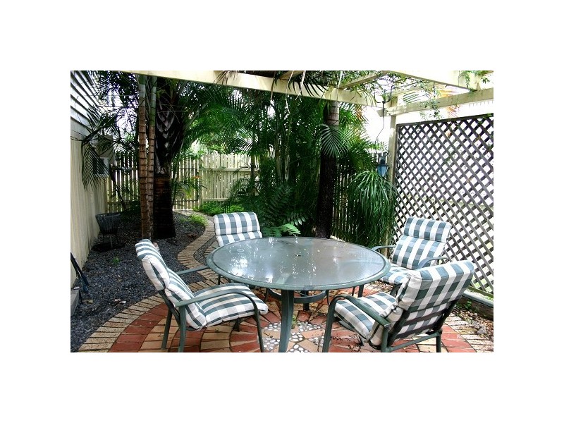 28 Nicholson Street, Allenstown QLD 4700