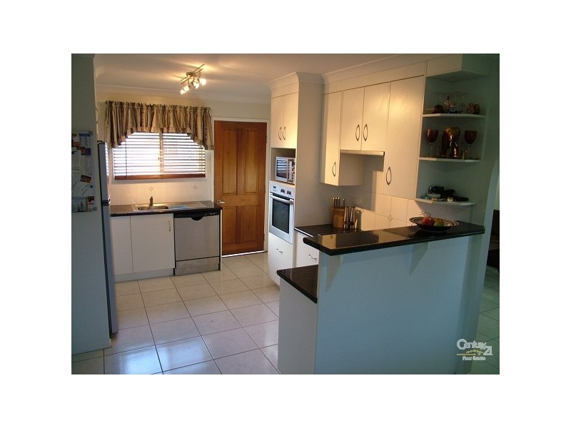 4 Buntain Street, Kawana QLD 4701