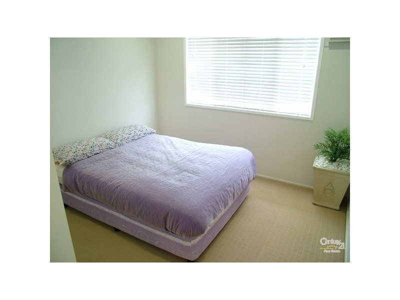 4 Buntain Street, Kawana QLD 4701