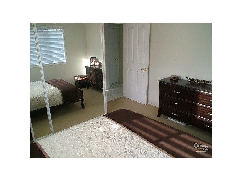 4 Buntain Street, Kawana QLD 4701