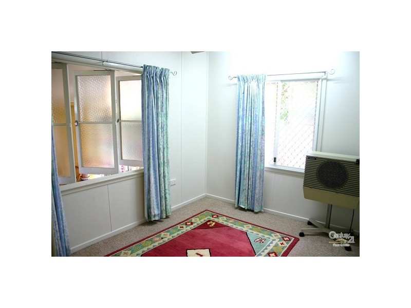 27 Stickley Street, West Rockhampton QLD 4700