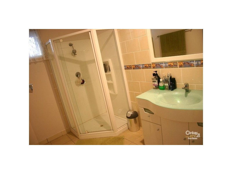 27 Stickley Street, West Rockhampton QLD 4700