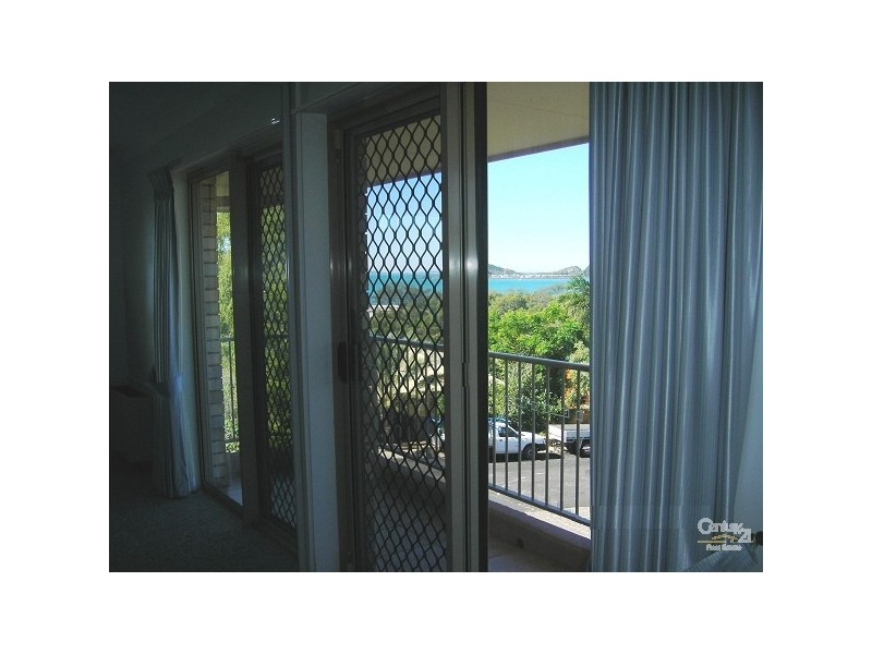 192 Matthew Finders Close, Cooee Bay QLD 4703