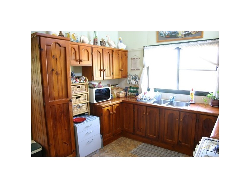 430 Lakes Creek Road, Lakes Creek QLD 4701