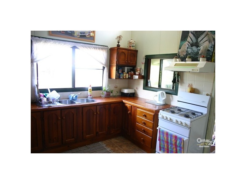 430 Lakes Creek Road, Lakes Creek QLD 4701