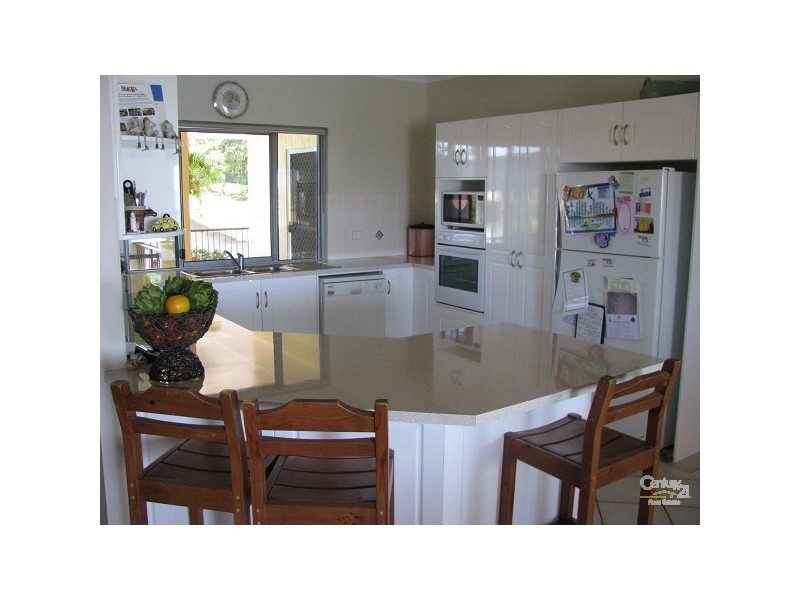 Rosslyn QLD 4703