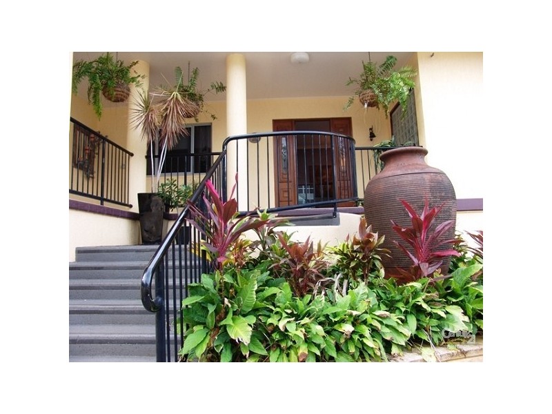 Rosslyn QLD 4703