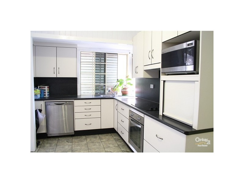 41 Tung Yeen Street, Park Avenue QLD 4701