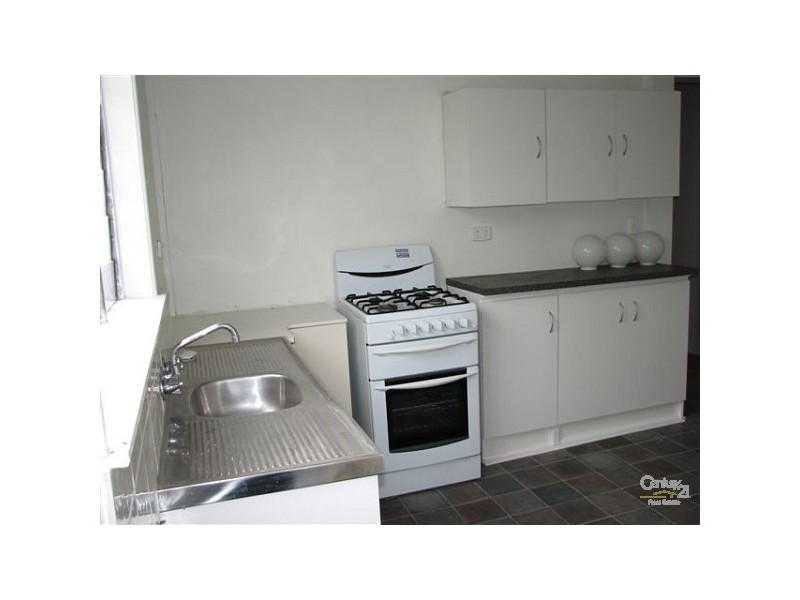 34 Thackeray Street, Park Avenue QLD 4701