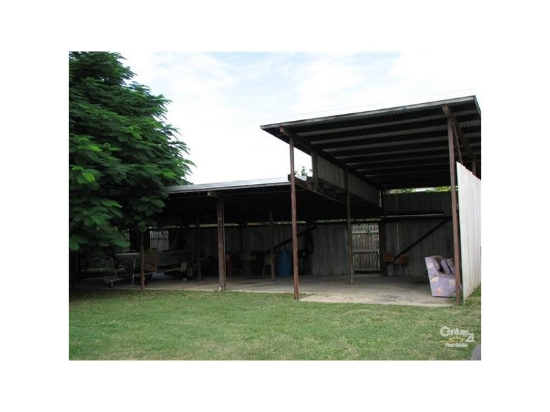 34 Thackeray Street, Park Avenue QLD 4701