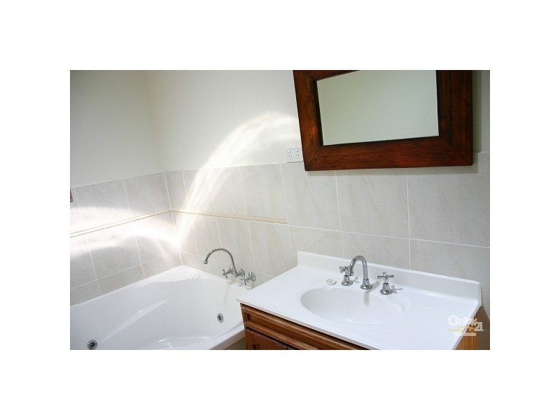 61 Norman Street, Wandal QLD 4700