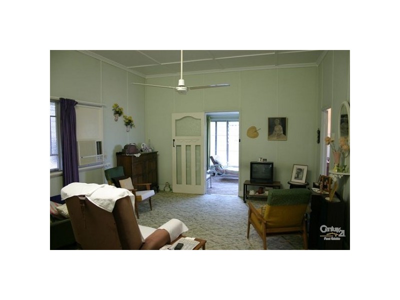 1 Separation Street, Allenstown QLD 4700