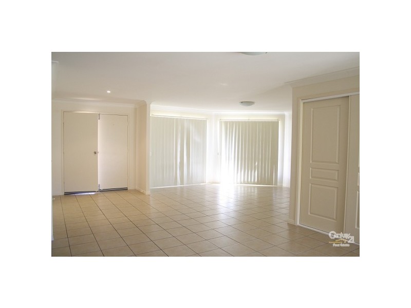 29 Seonaid Place, Gracemere QLD 4702