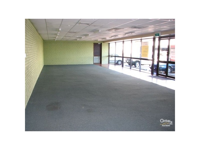 2/42 Gladstone Road, Rockhampton QLD 4700