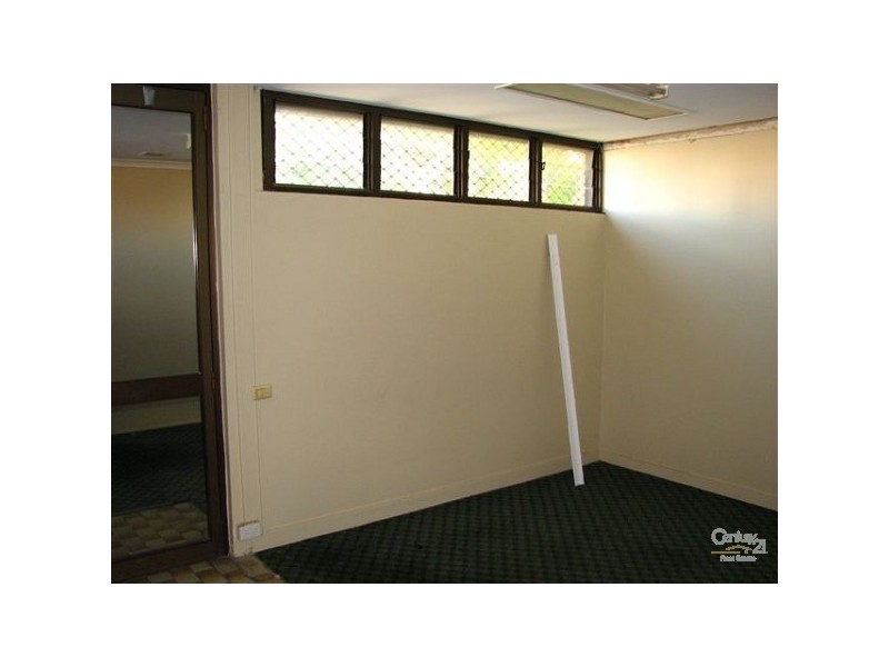 2/42 Gladstone Road, Rockhampton QLD 4700