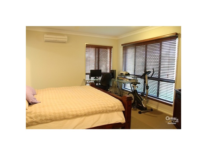 33 Sondra Lena Drive, Glenlee QLD 4711