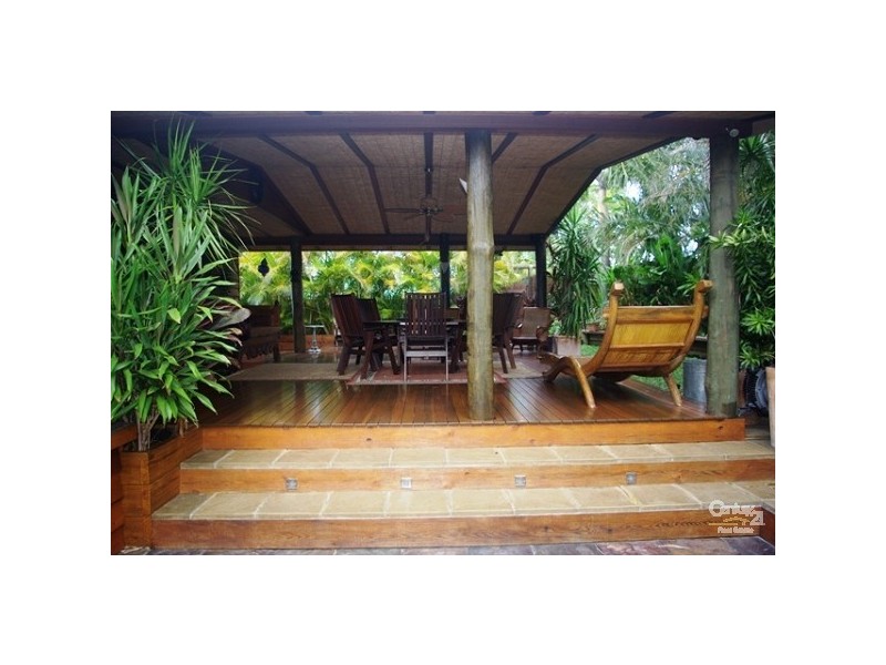 8 Macaulay Way, Pacific Heights QLD 4703