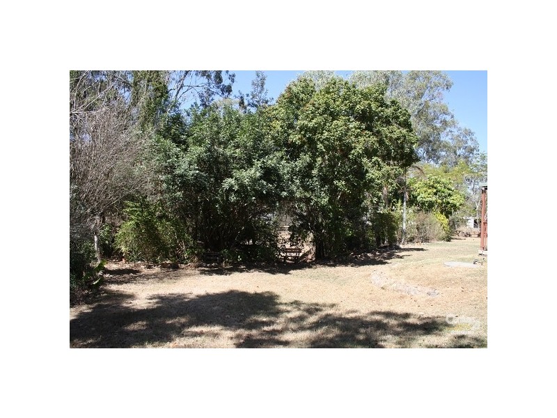 33 Rhys Ave, The Caves QLD 4702