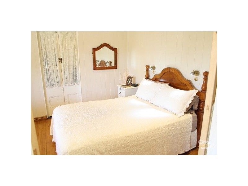 92 Robinson Street, Frenchville QLD 4701