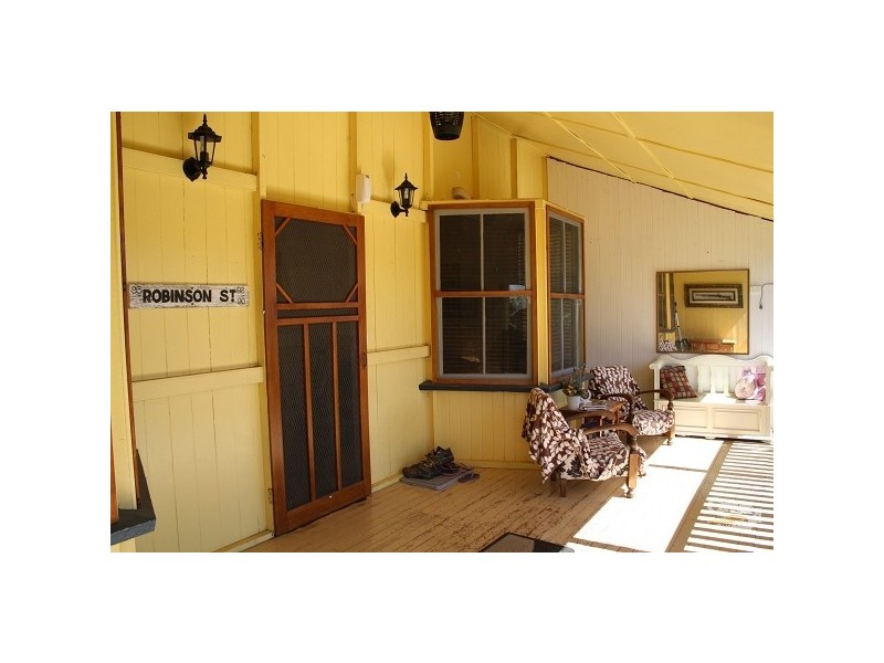 92 Robinson Street, Frenchville QLD 4701