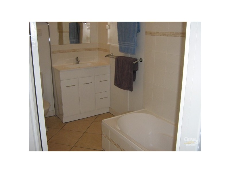 27 Brae Street, The Range QLD 4700