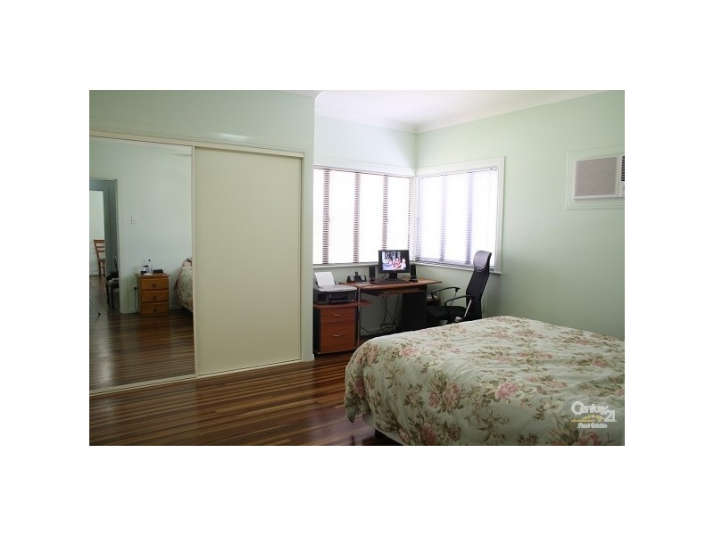 27 Bawden Street, Berserker QLD 4701