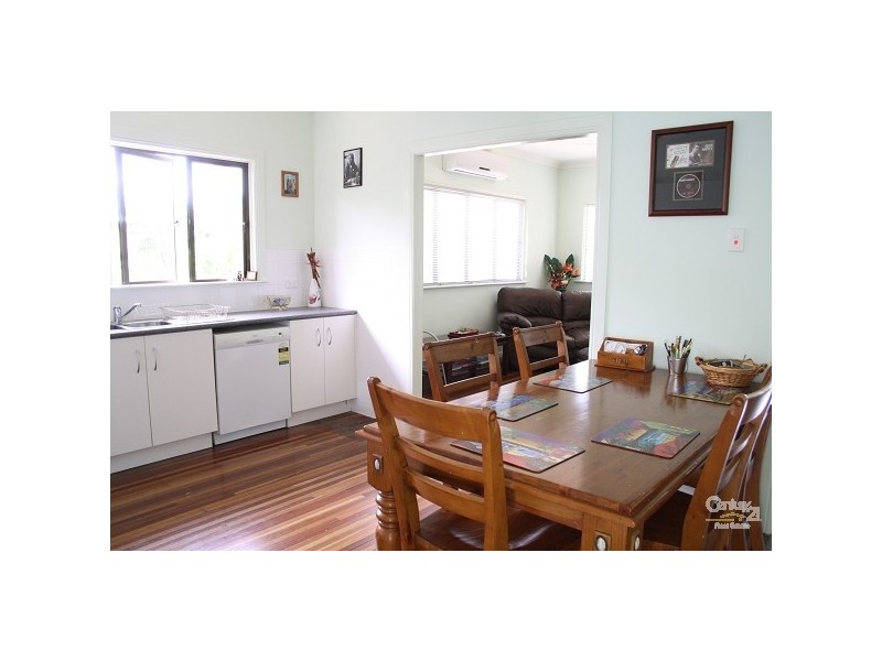 27 Bawden Street, Berserker QLD 4701