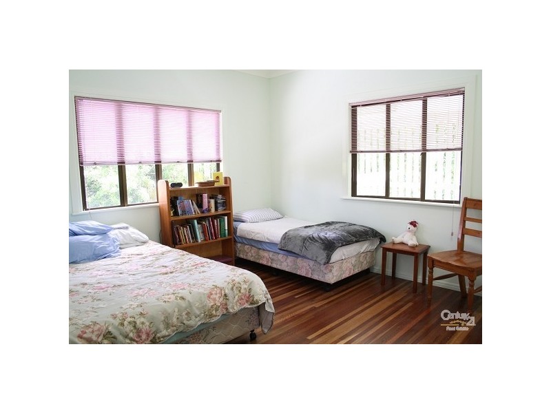 27 Bawden Street, Berserker QLD 4701