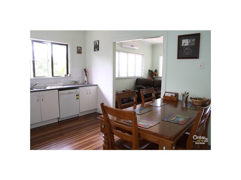 27 Bawden Street, Berserker QLD 4701
