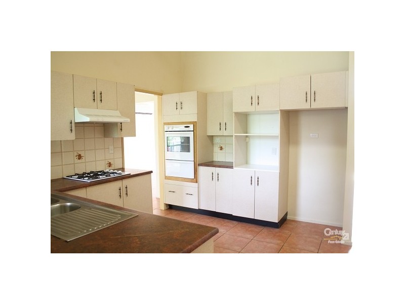 8 Gowdie Avenue, Frenchville QLD 4701