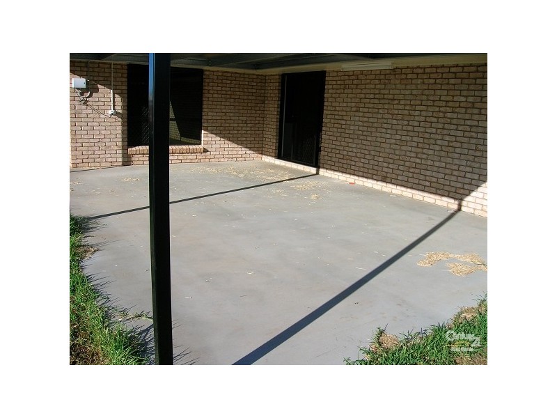 6 Poinciana Place, Gracemere QLD 4702