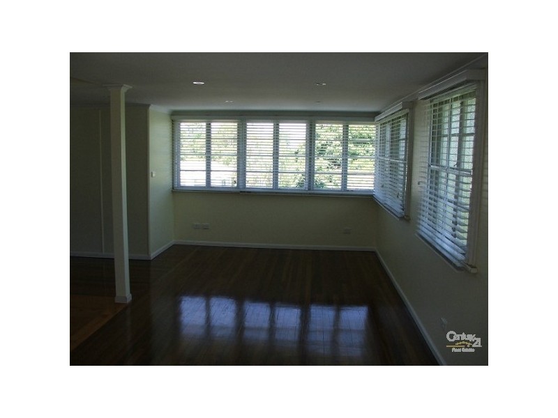 8 Barambah Street, Wandal QLD 4700