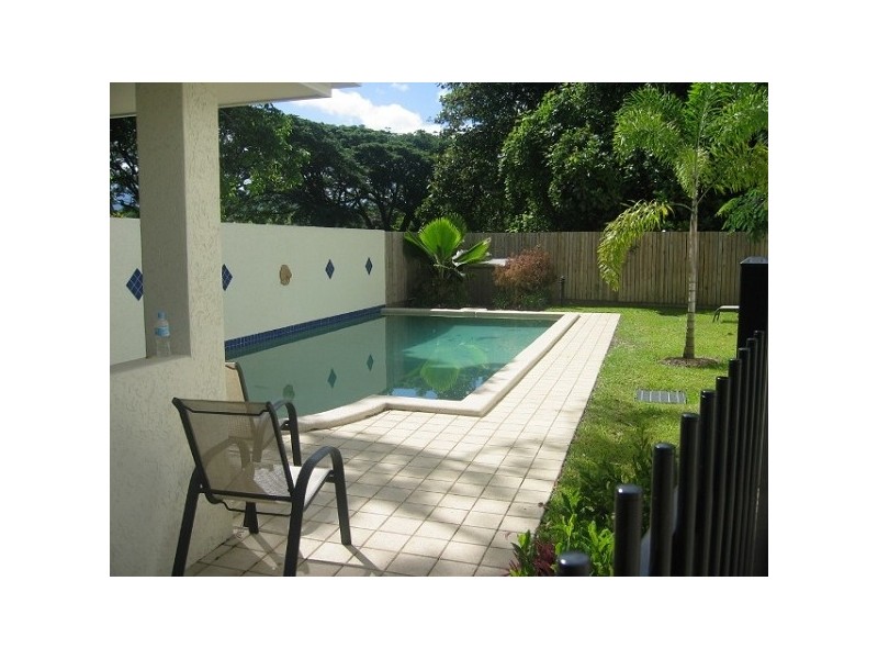 4/15 THOMAS STREET, Cairns City QLD 4870