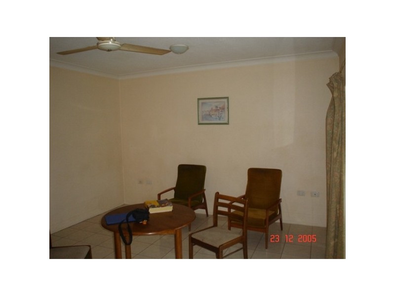 2/217 SPENCE STREET, Cairns QLD 4870
