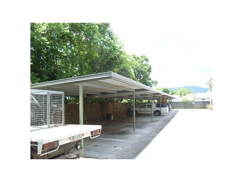 2/217 SPENCE STREET, Cairns QLD 4870