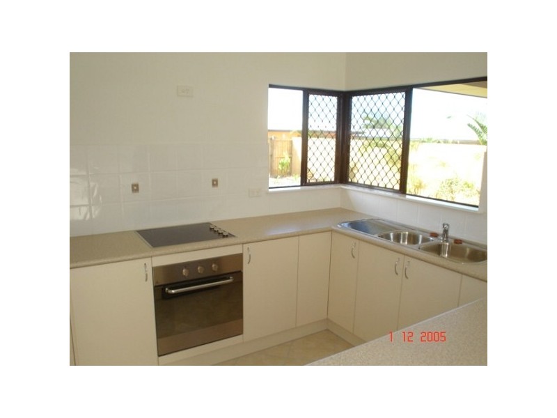 6 Cable Close, Kewarra Beach QLD 4879