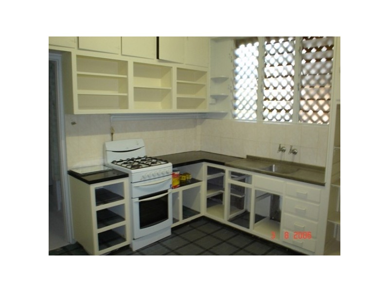 4/222 Sheridan St, Cairns North QLD 4870