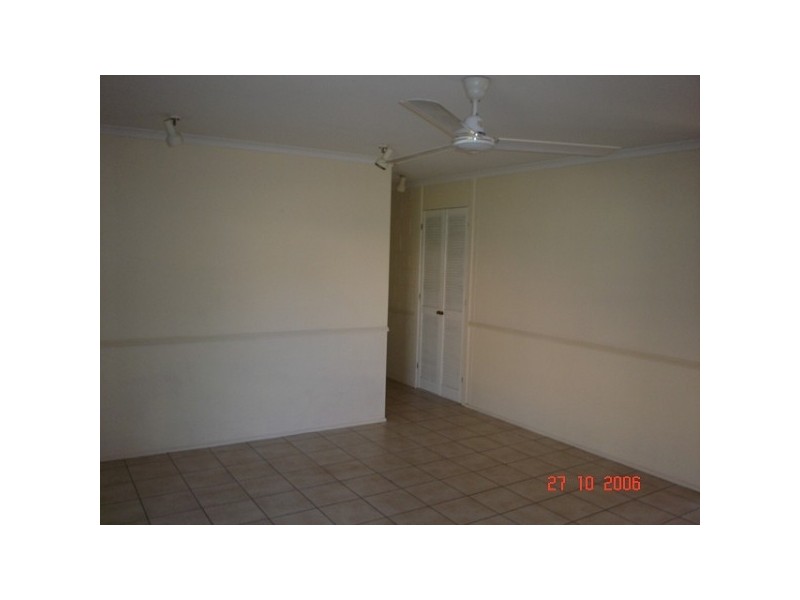 2/81 Upper Richardson St, Whitfield QLD 4870