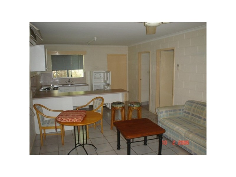 9/379 Mayers Street, Edge Hill QLD 4870