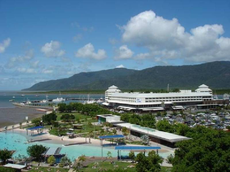 73 Esplanade, Cairns QLD 4870