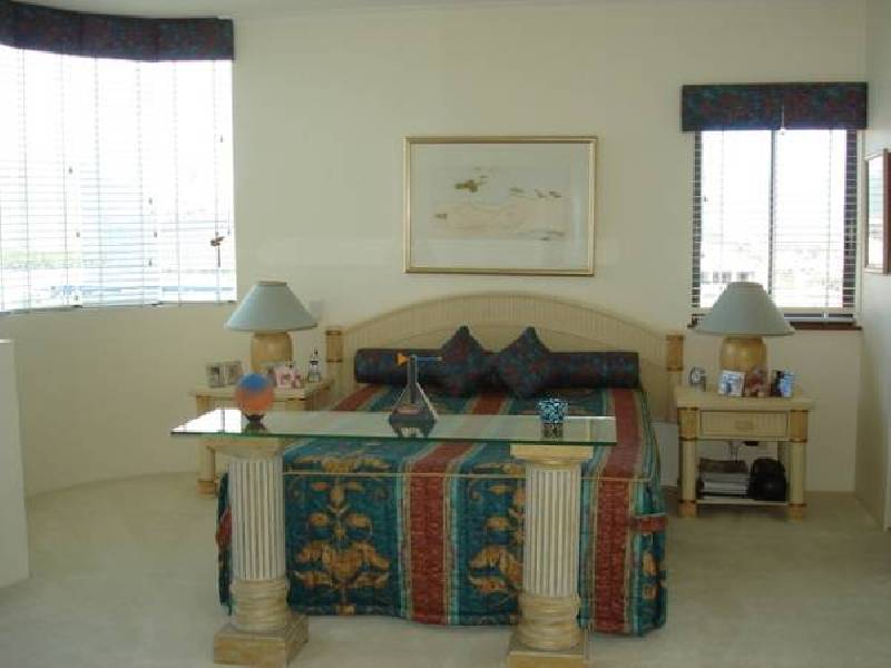 73 Esplanade, Cairns QLD 4870