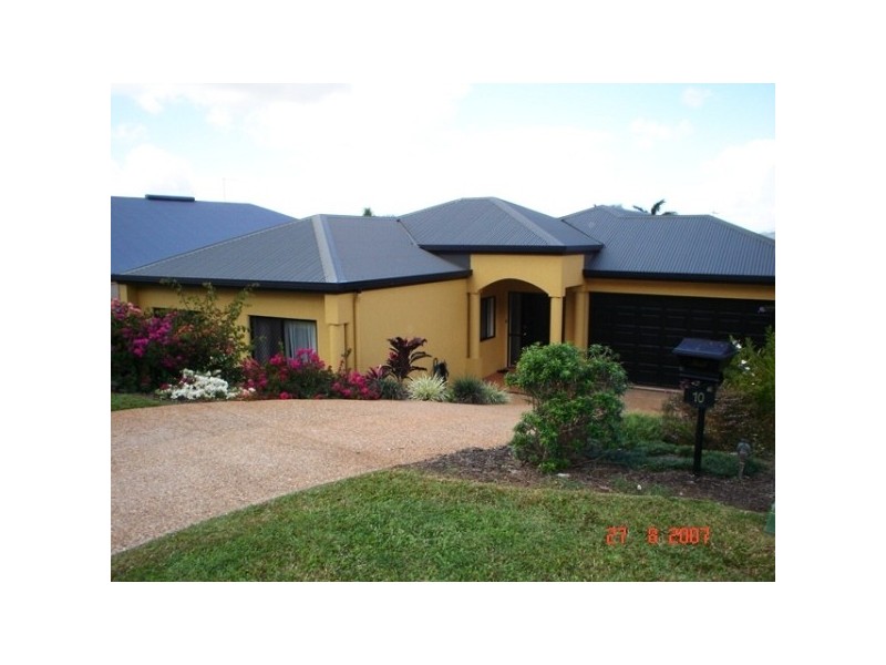 10 Arno Terrace, Bentley Park QLD 4869